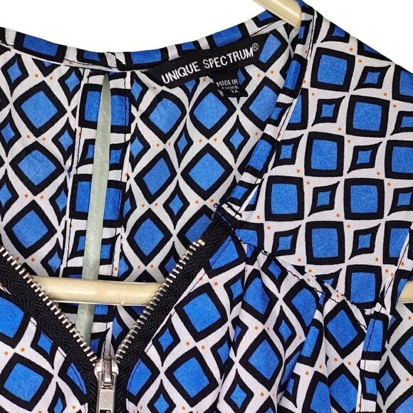 Unique Spectrum Abstract Print Zip Front Blouse - Picture 4 of 5